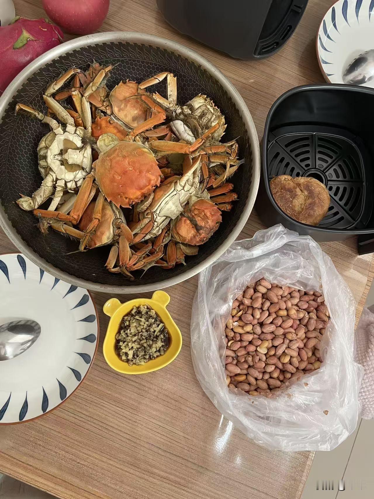 元旦假期结束了，孩子没回来，我过得很轻松！

假期前儿子问我回不回去过节，我就说