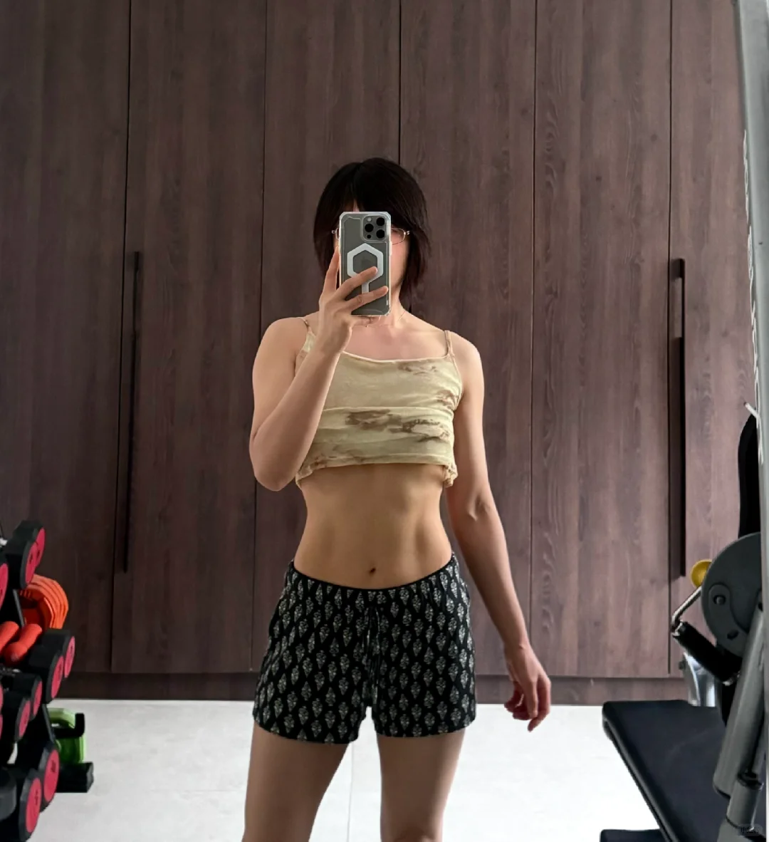 老姐姐的炫腹日