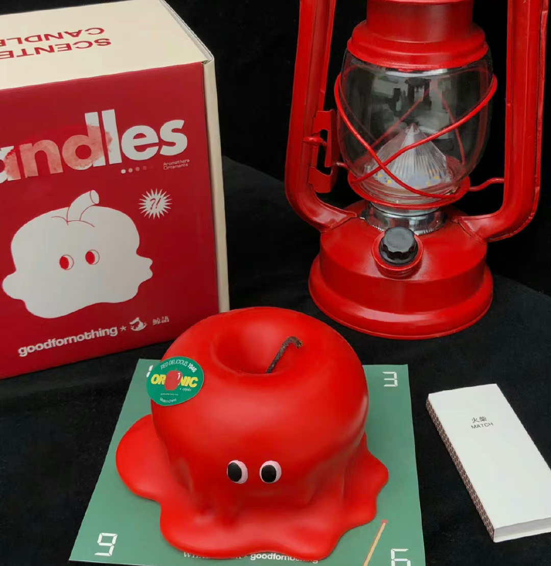 本i🍎星人真的被这个香薰蜡烛狠狠戳中淡淡果香真的很喜欢 感觉自己化成白雪公主 