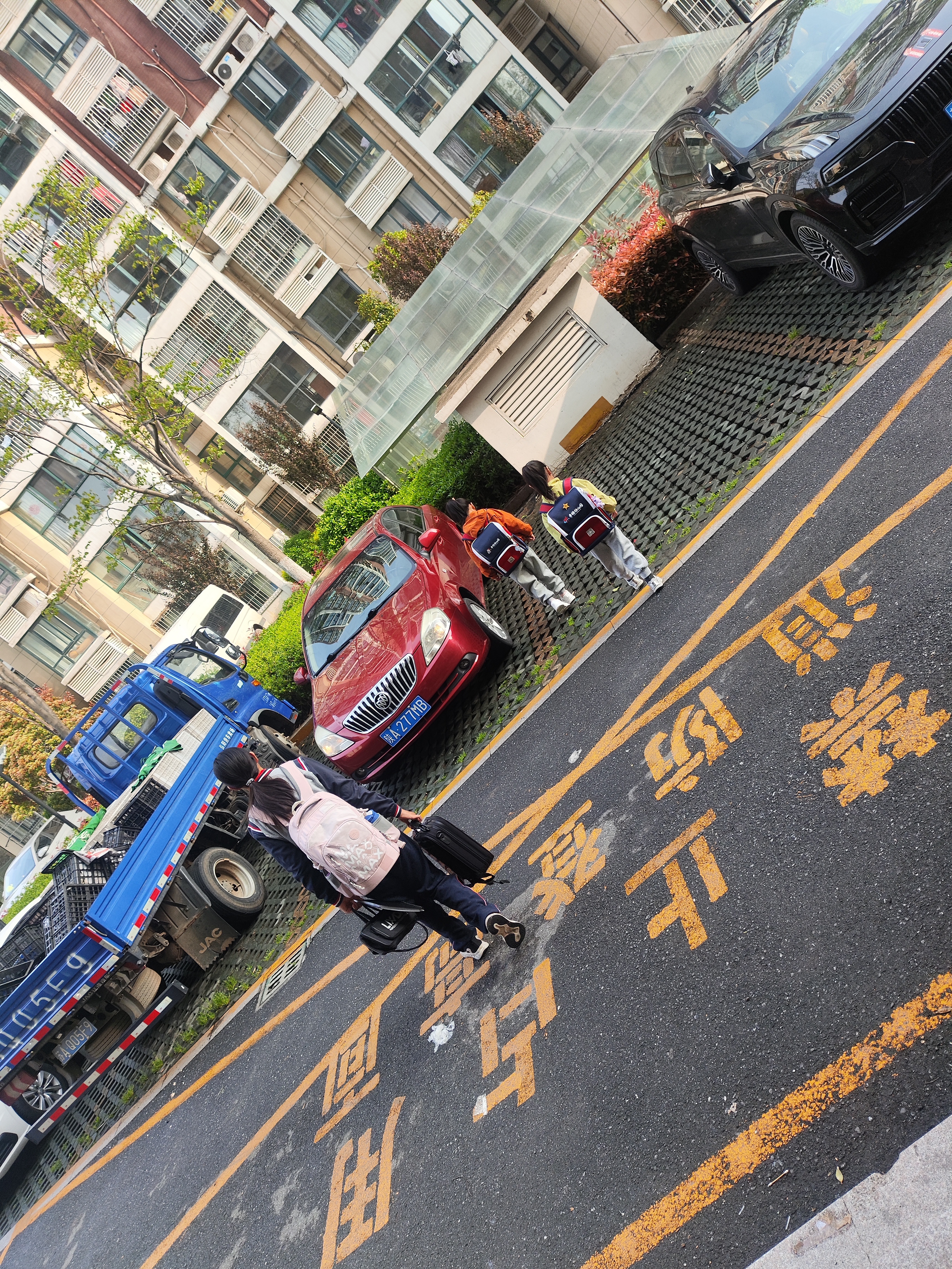 琦妙依吃兰么 人生四大美事：踏踏实实睡好觉，痛痛快快拉泡屎，清清爽爽跑个步，满满