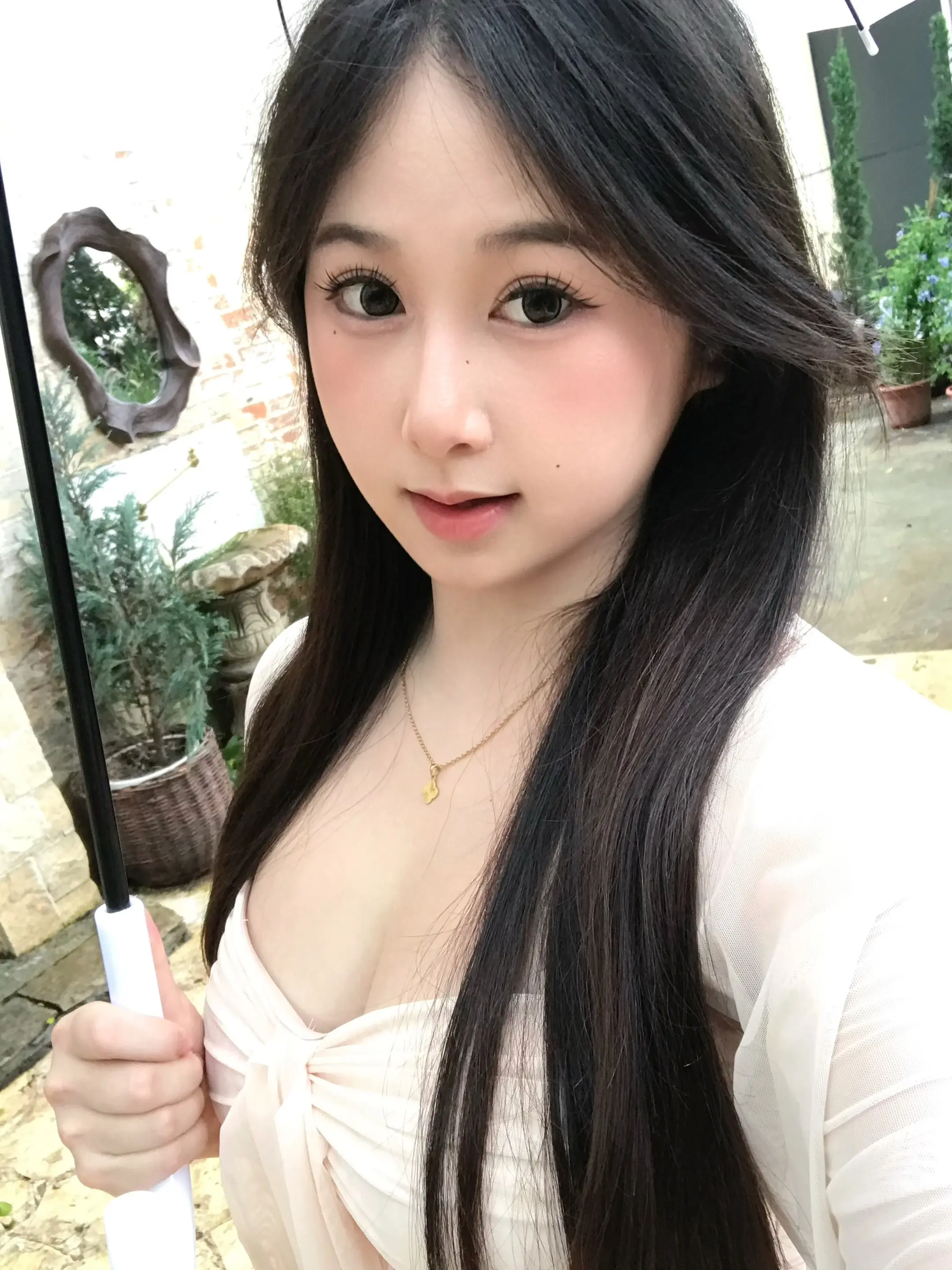 美得有点东西。