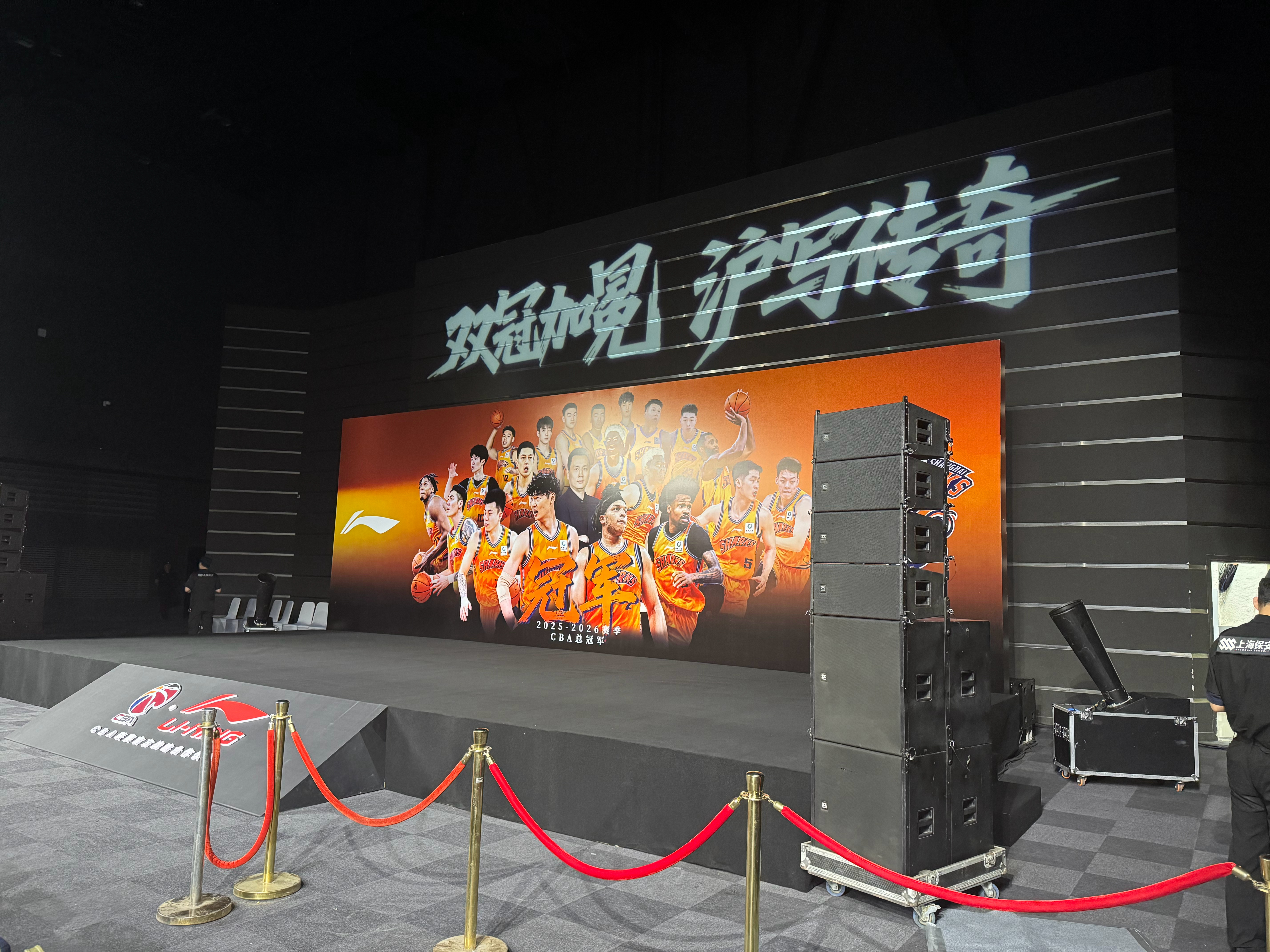 🦈上海久事大鲨鱼 上海·正大广场