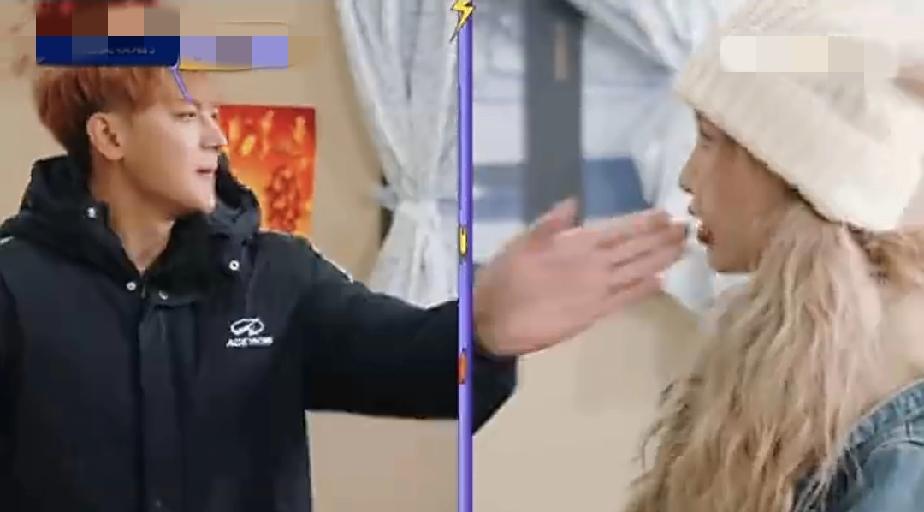 黄子韬真是太敢了，居然敢在节目里当众扇徐艺洋巴掌，徐艺洋都被打蒙圈了。

不仅徐