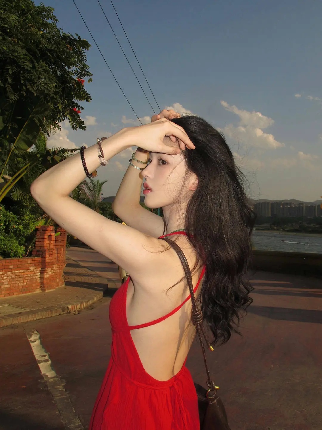 沈羽洁真的可以去演个现偶啊，以爱之后好像就没看到她了 ​​​