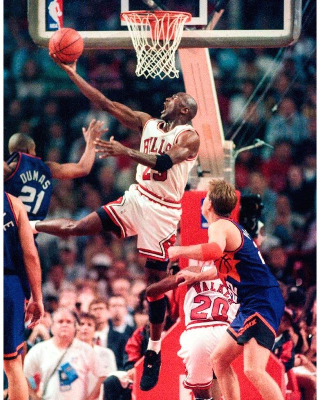 Michael Jordan 高难度上篮 