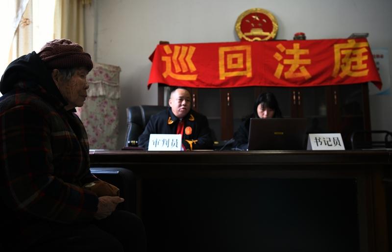 12月24日，最高法等联合发布的案例中，有个事儿挺让人唏嘘。2022年5月王某甲