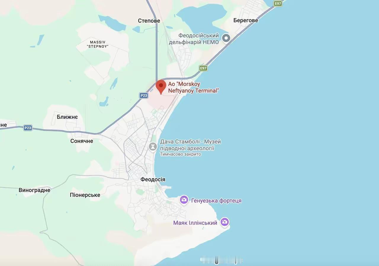 4月22-23日，克里米亚临时占领的费奥多西亚发生爆炸。

当地一个油库被无人机