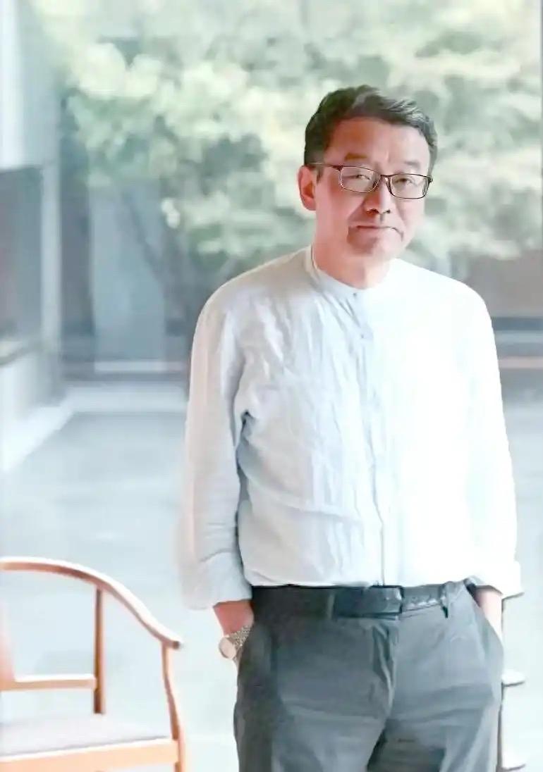 泪目！复旦大学王德峰教授再次语出惊人：“2000年我母亲去世，2006年父亲去世