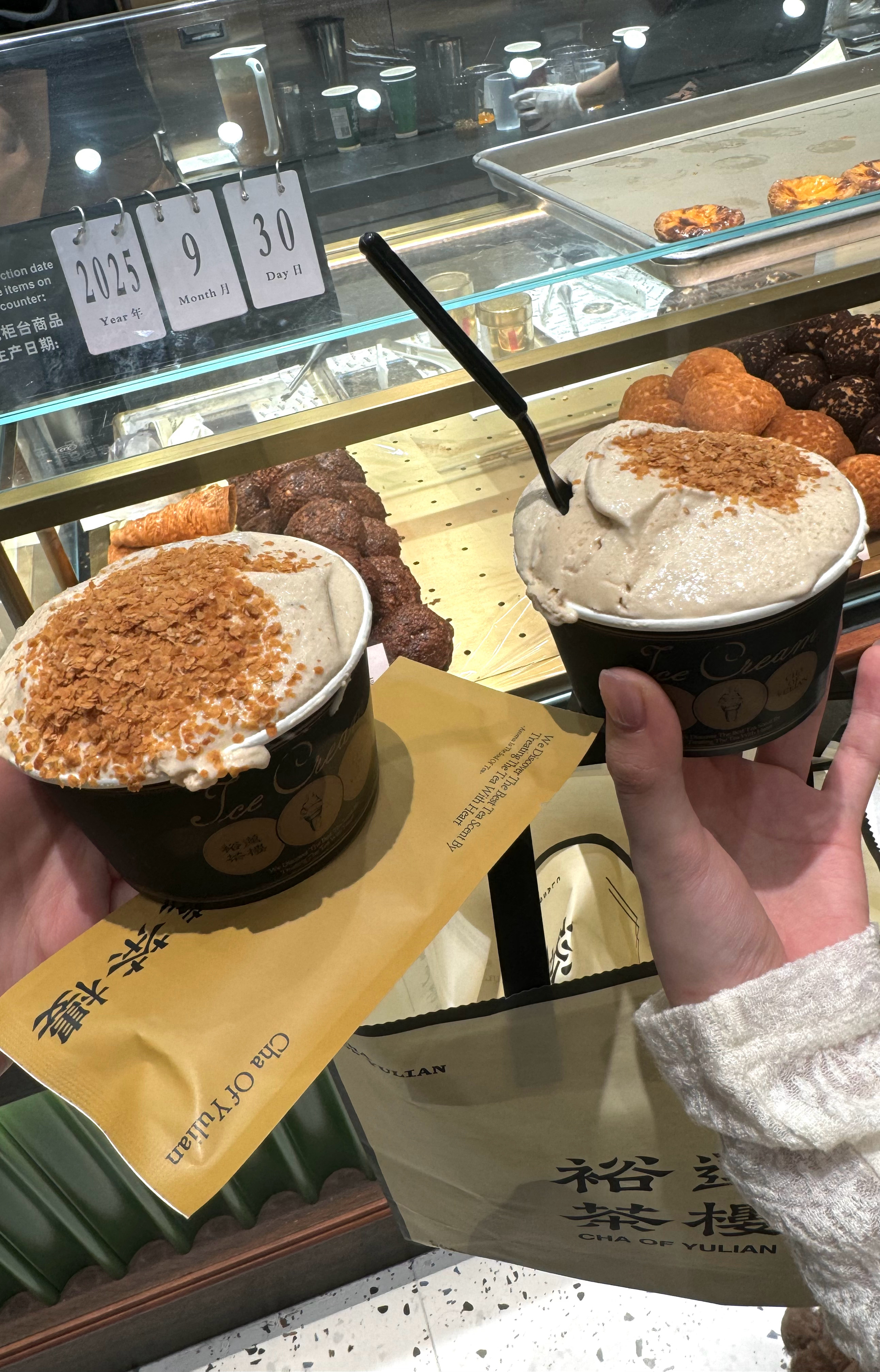 开完会顺便约个会  ​​​