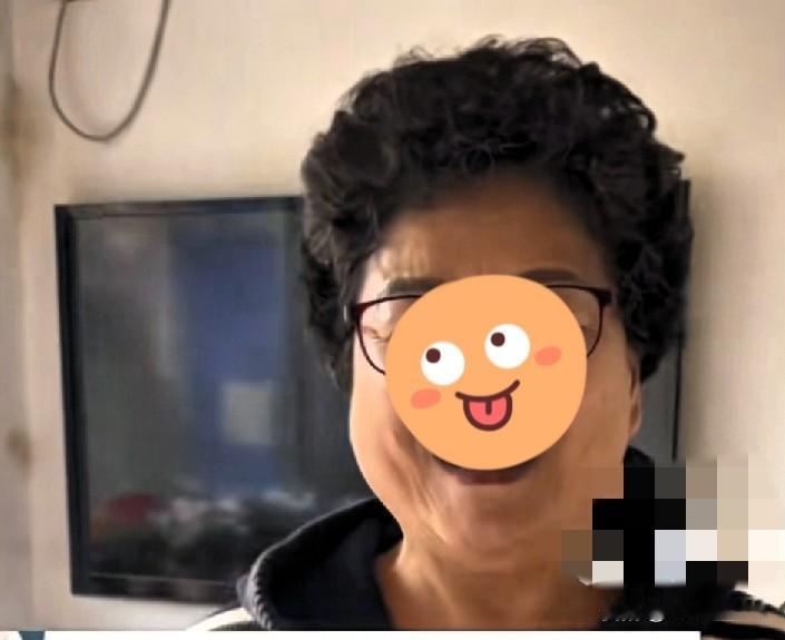 30年美发师不搞高科技！用蒸锅热毛巾给家人烫头，比500元护理还管用？
 
现在