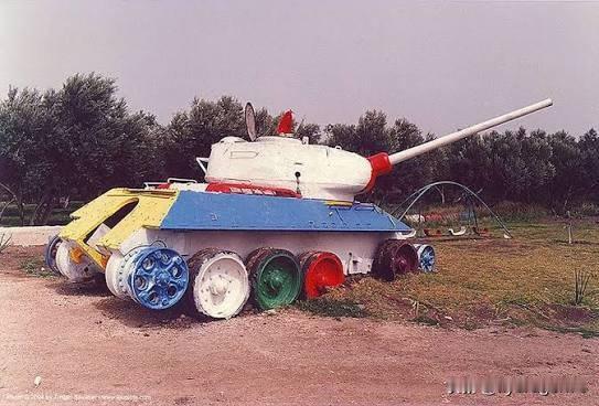 🇮🇱以色列将一辆T-34-85坦克改装成了儿童游乐场。
