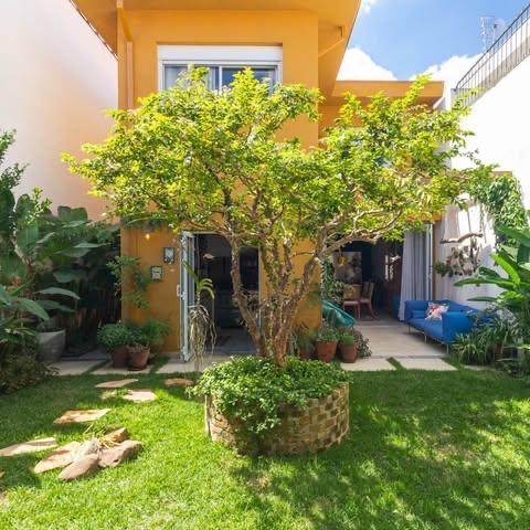 247㎡别墅的“养老快乐”：慢节奏布局+撞色搭配什么别墅长得很田园诗意? 别墅