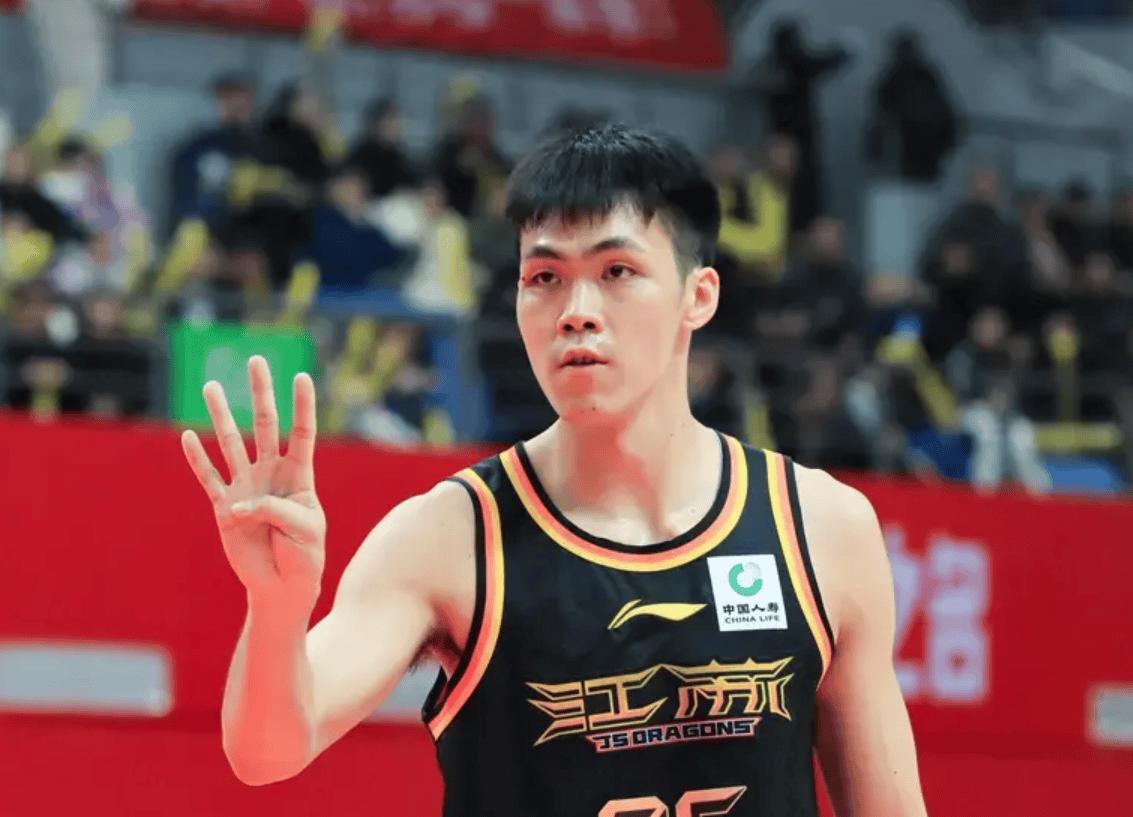 郭士强现场观战，庞峥麟29分，江苏20分大胜新疆，这次能进国家队试一试吗？

1