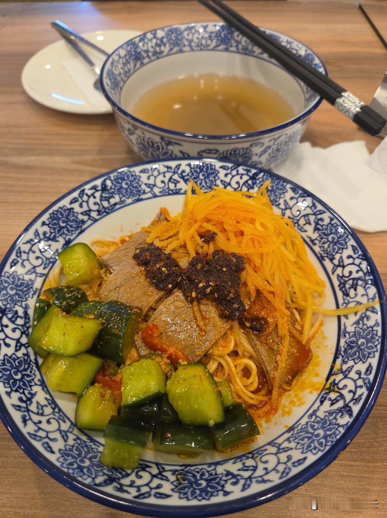 牛肉凉面，好吃