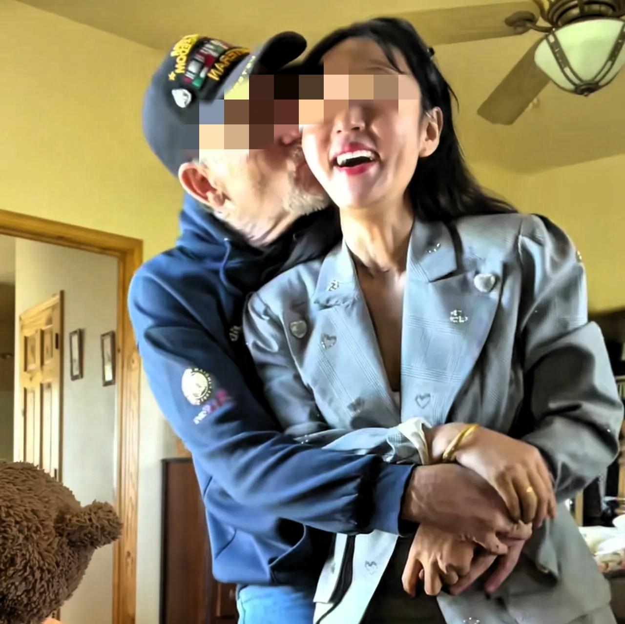 中国一个50岁的大姐，她未婚未育，嫁到美国，坦言美国的生活很幸福。

丈夫比她年