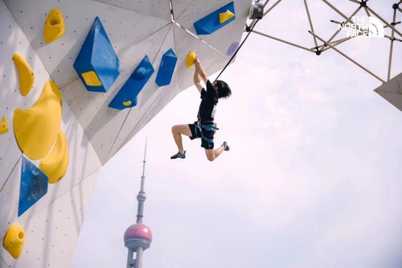 北面攀岩节穿上北面Summit Series巅峰系列超级吸睛！北面的衣服一直很专