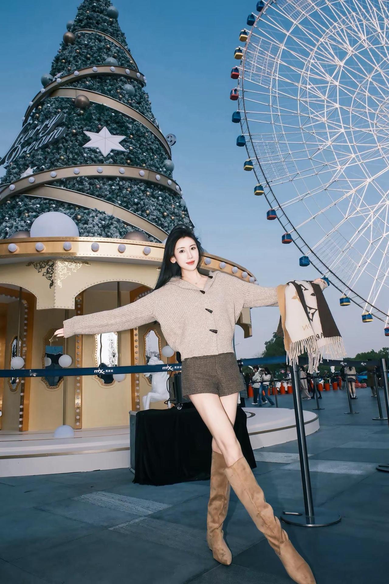 又是一年圣诞季，氛围感拉满咯圣诞季 分享 穿搭 分享照片