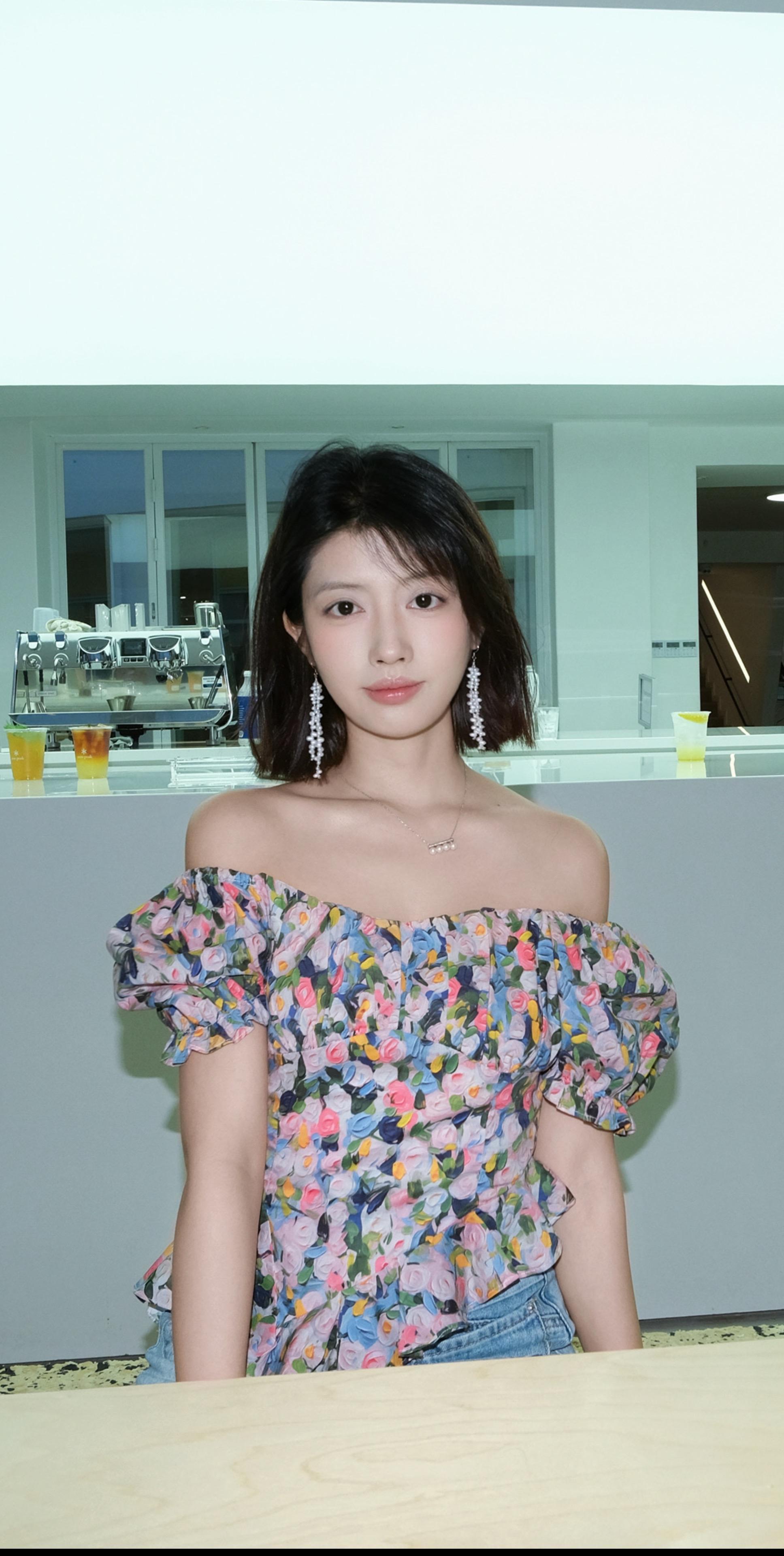 短发欧尼
