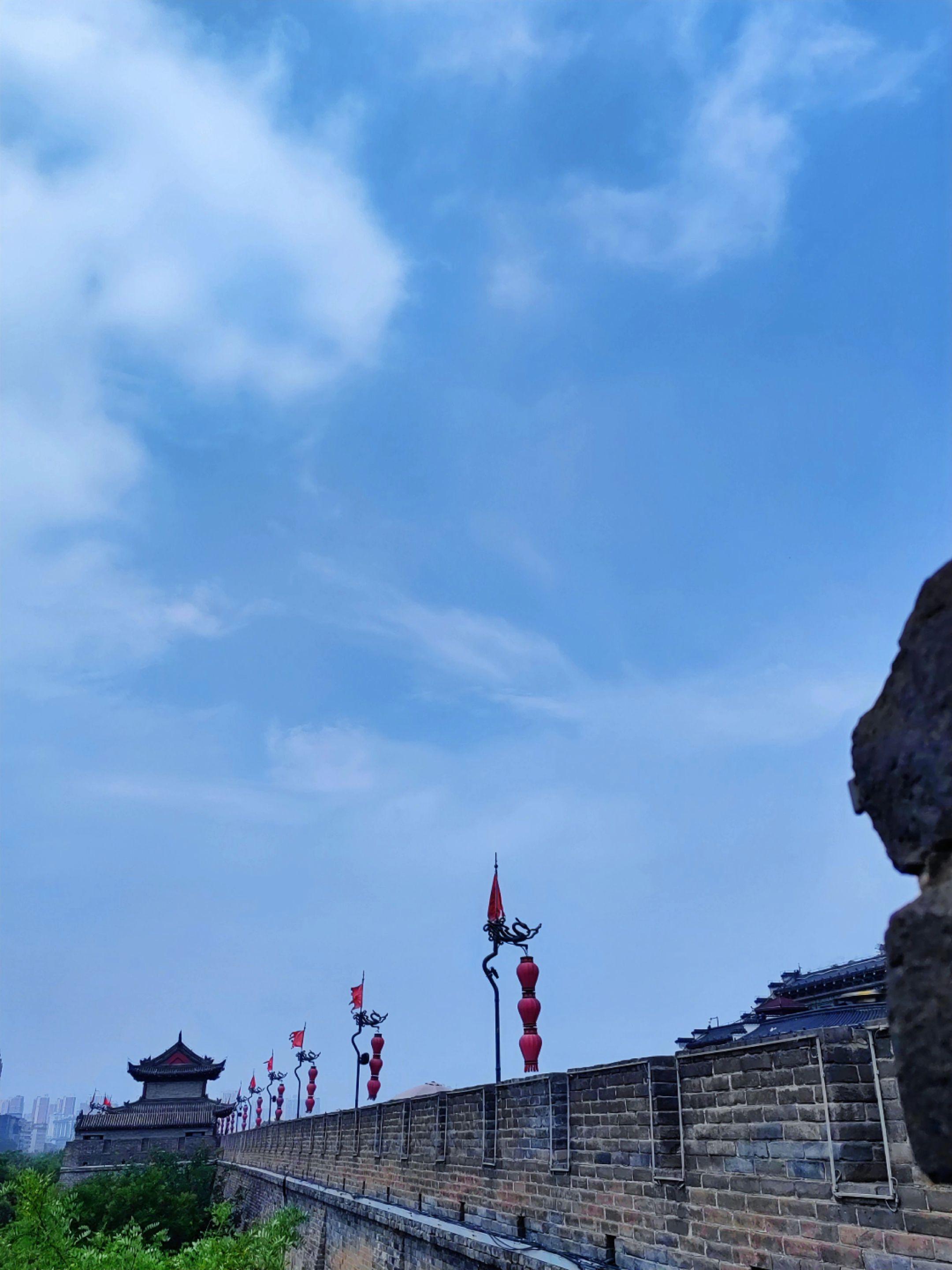 孩子，恭喜你又熬过了一个艰难且卓越的学期，无论这其中有多少艰难困苦，苦...
