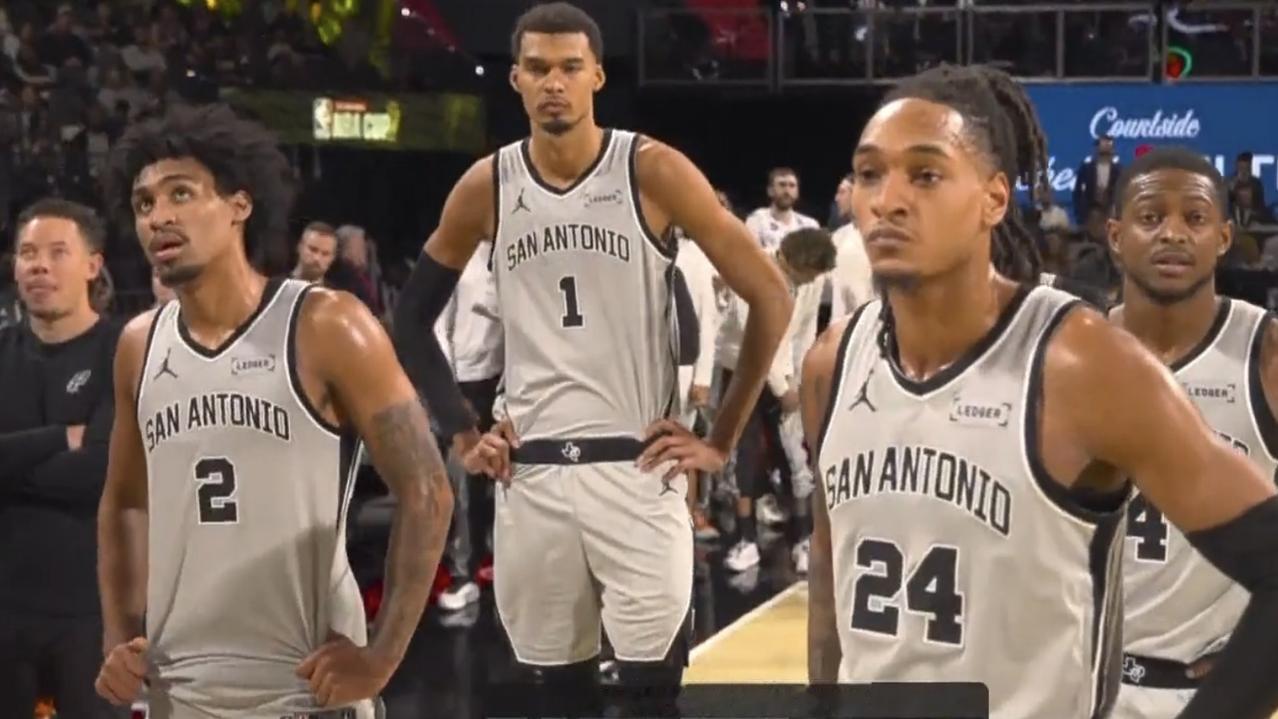 文班亚马超神了一场后，面对硬度更高的纽约尼克斯，表现不算顶级，未能带领马刺赢球，