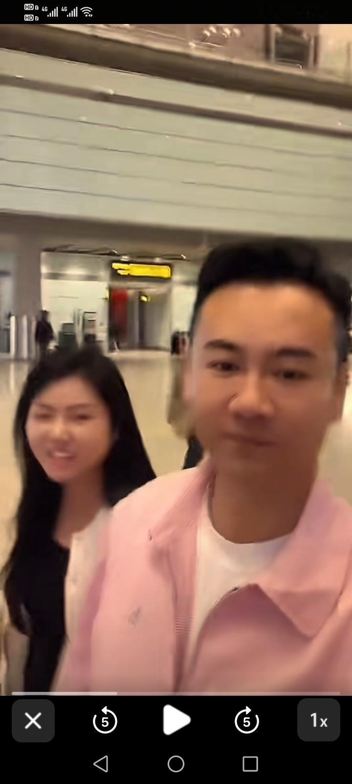 罗姣徐子崴及团队已经到了奉节，准备去索图大舞台，期待他们精彩的表演。