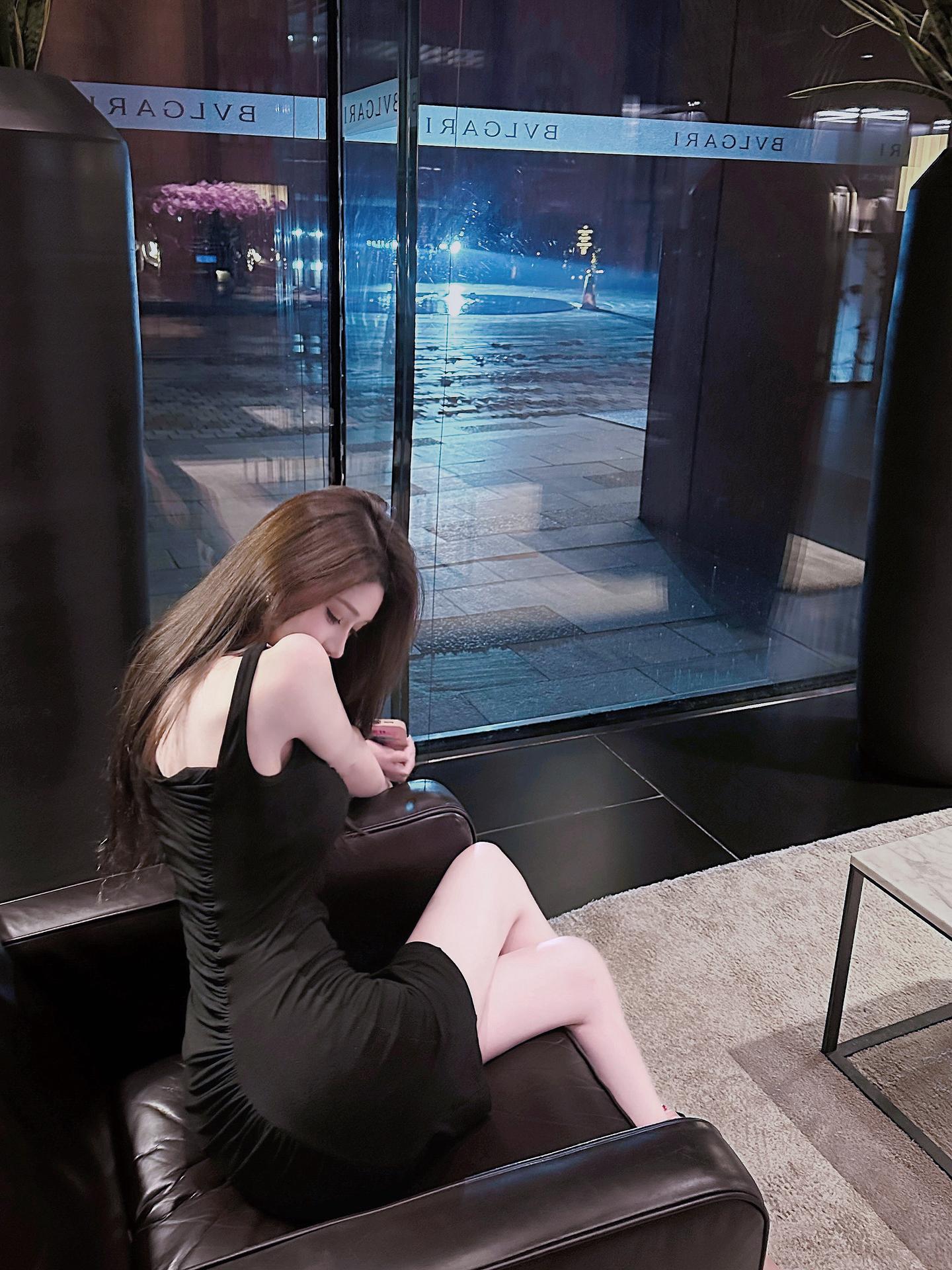 这回忆的漩涡 快要把我吞没。