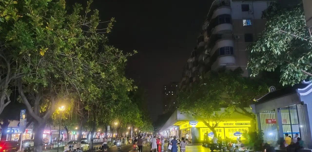 碰上这些情况的股票就买点吧1.3000点以下闭眼买2.改变生活方式的股票必买3.