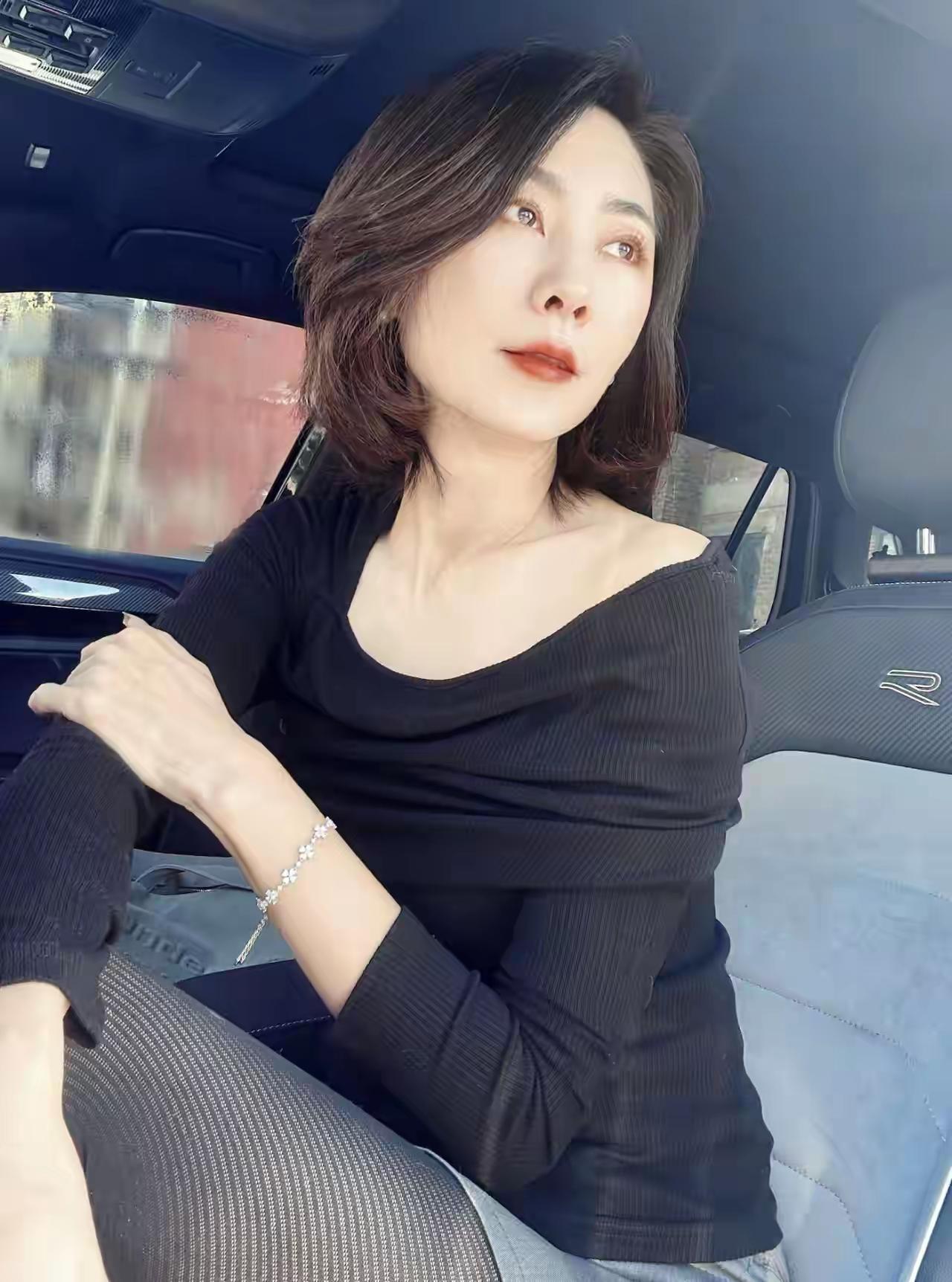 没有谁最有气质，气质是由内而外的！