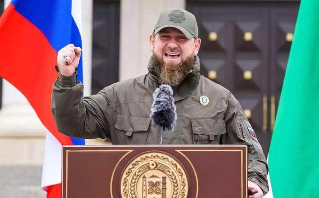 乌克兰武装部队东部集团发言人谢尔希·切列瓦蒂上校在报告中表示：“在克里什奇夫卡地