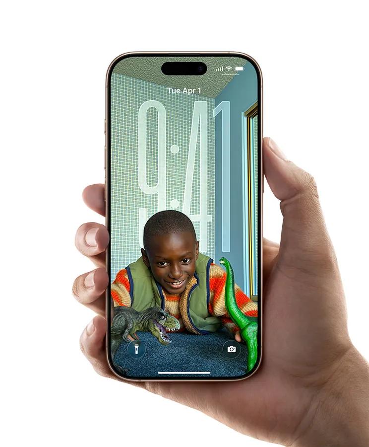 iOS26锁屏大改，有类似小米澎湃OS这种长条时钟！ios26 苹果ios26