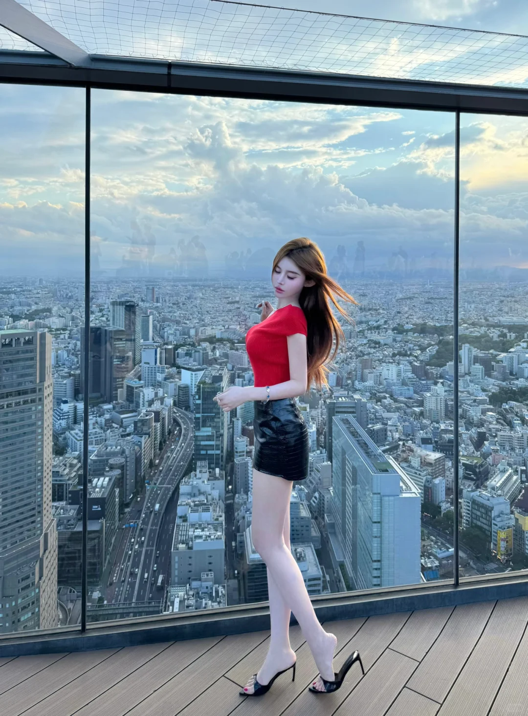 Shibuya sky 顶楼女主