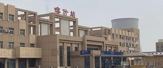 中吉乌铁路确实不是一条普通的基建线，而是撬动中亚地缘格局的“杠杆”。它用 523