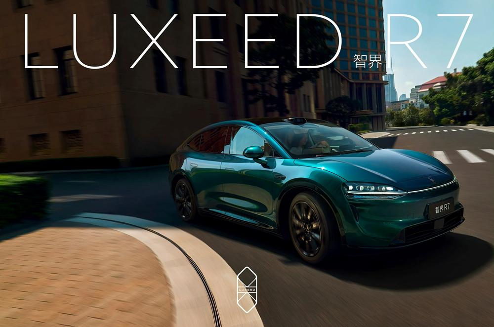 别只看表面伤痕！剖析智界R7事故背后的安全逻辑
一起交通事故，因为两车损伤对比悬