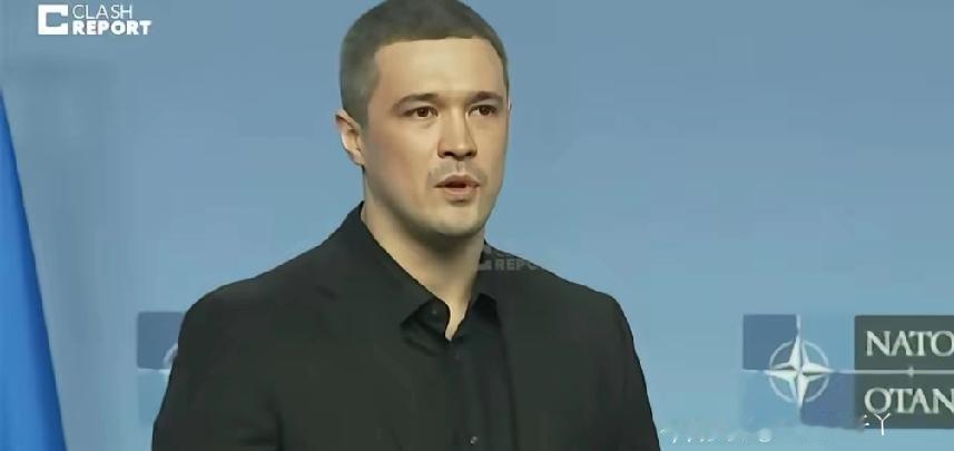 35岁的乌克兰“数字化部长”费奥多罗夫刚转岗国防部长，就带着一份“购物清单”去了