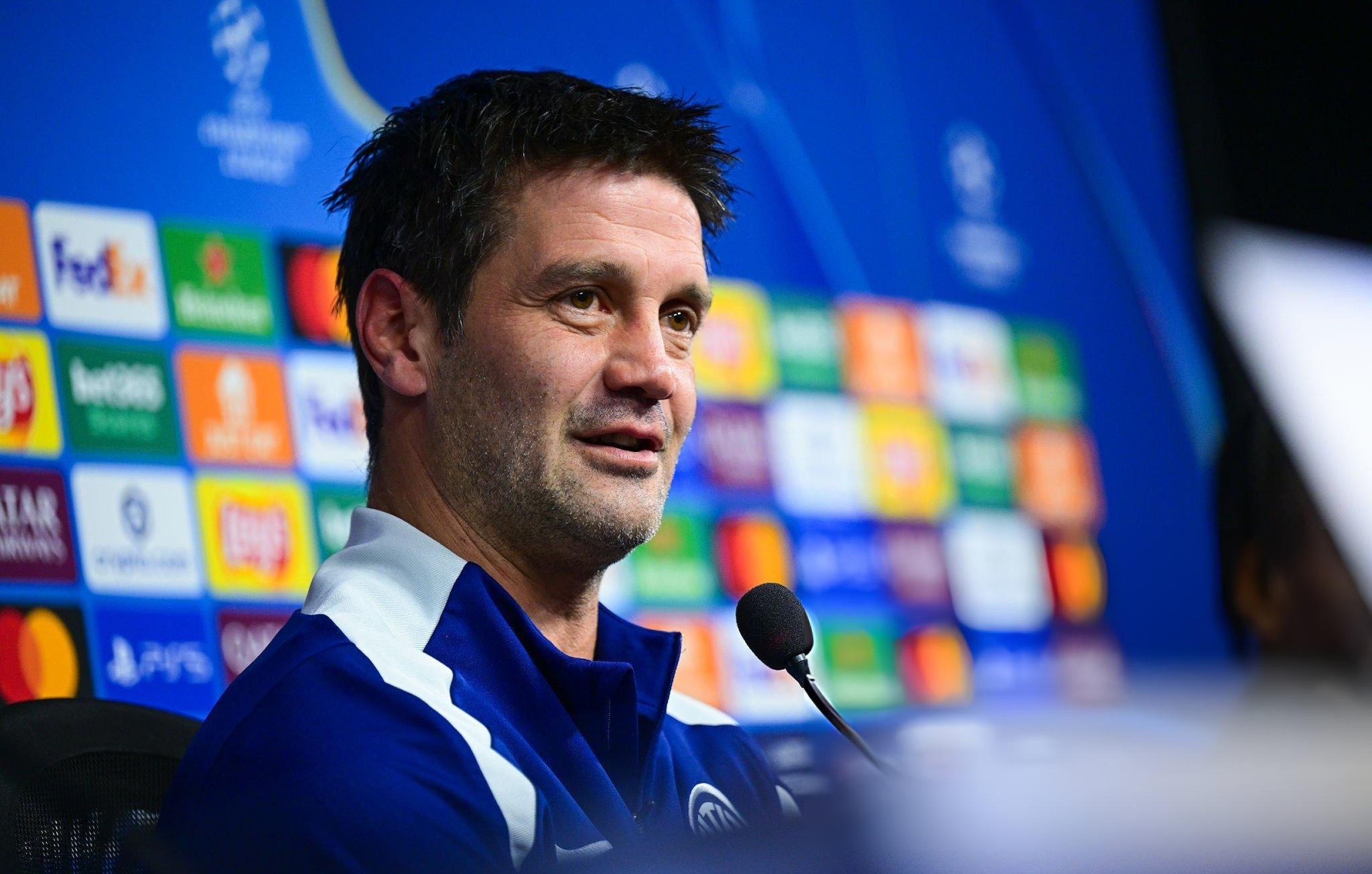 国际米兰主教练克里斯蒂安·齐沃在明天对阵阿森纳的比赛前表示：“我认为阿森纳和拜仁