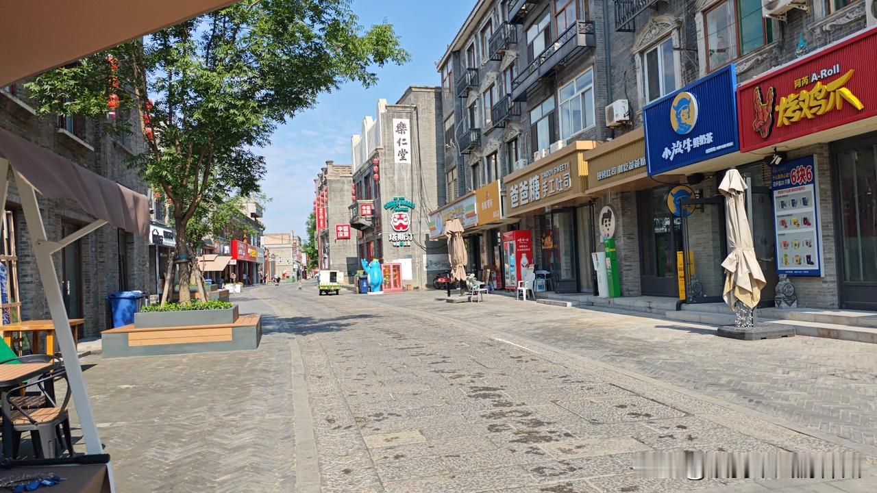 从辽宁五线城市本溪，到河北二线城市保定，我已经感受到了明显的地理差异:保定的天，