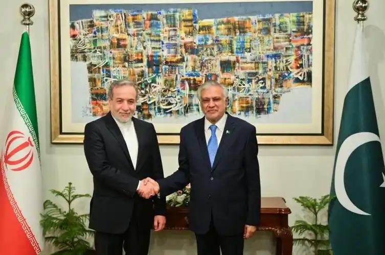 伊朗外长访问巴基斯坦，美国为何高度紧张、反应激烈？
 
近期，伊朗外长正式到访巴