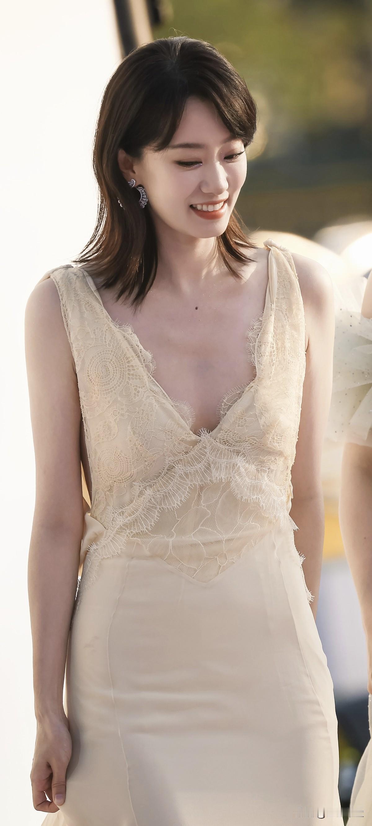 各位！这个该如何评价！有点词穷了！