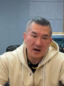 川普访华结束后，馆长也在社交媒体录制了一段视频，他说从川普的讲话中可以看出，他对