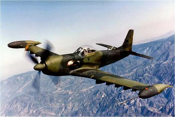 Piper PA-48“执法者”（Enforcer）对地攻击机

1968年，C