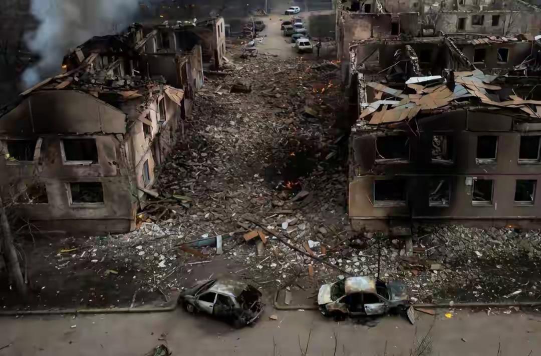 格拉西莫夫谎报战功？报捷占领库皮扬斯克，泽连斯基突然现身打卡