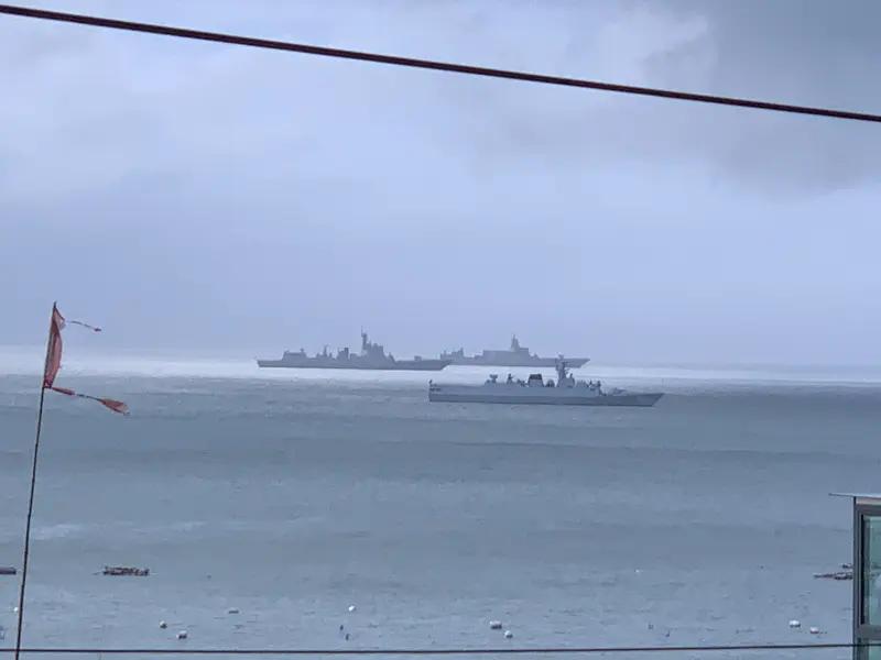 无人机在台海演习中的作用可太关键了。从侦察角度来说，它能悄无声息地深入目标区域，