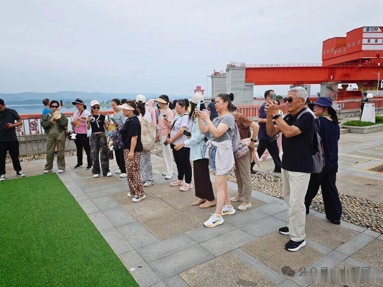 【魅力丹江口 】丹江口迎来300人“文旅考察团”——越过秦岭，他们专程来看“海”
