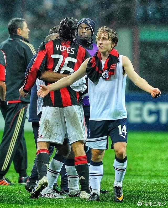 【红黑绘影】这次不用交换，你也拥有了自己的米兰球衣AC米兰