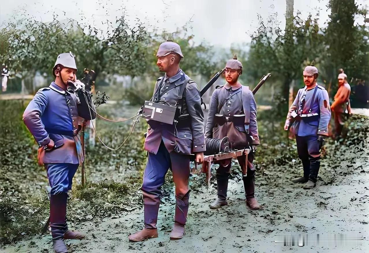 第一次世界大战期间，德国军队就已经在使用移动有线通讯设备了，注意不是无线电话。