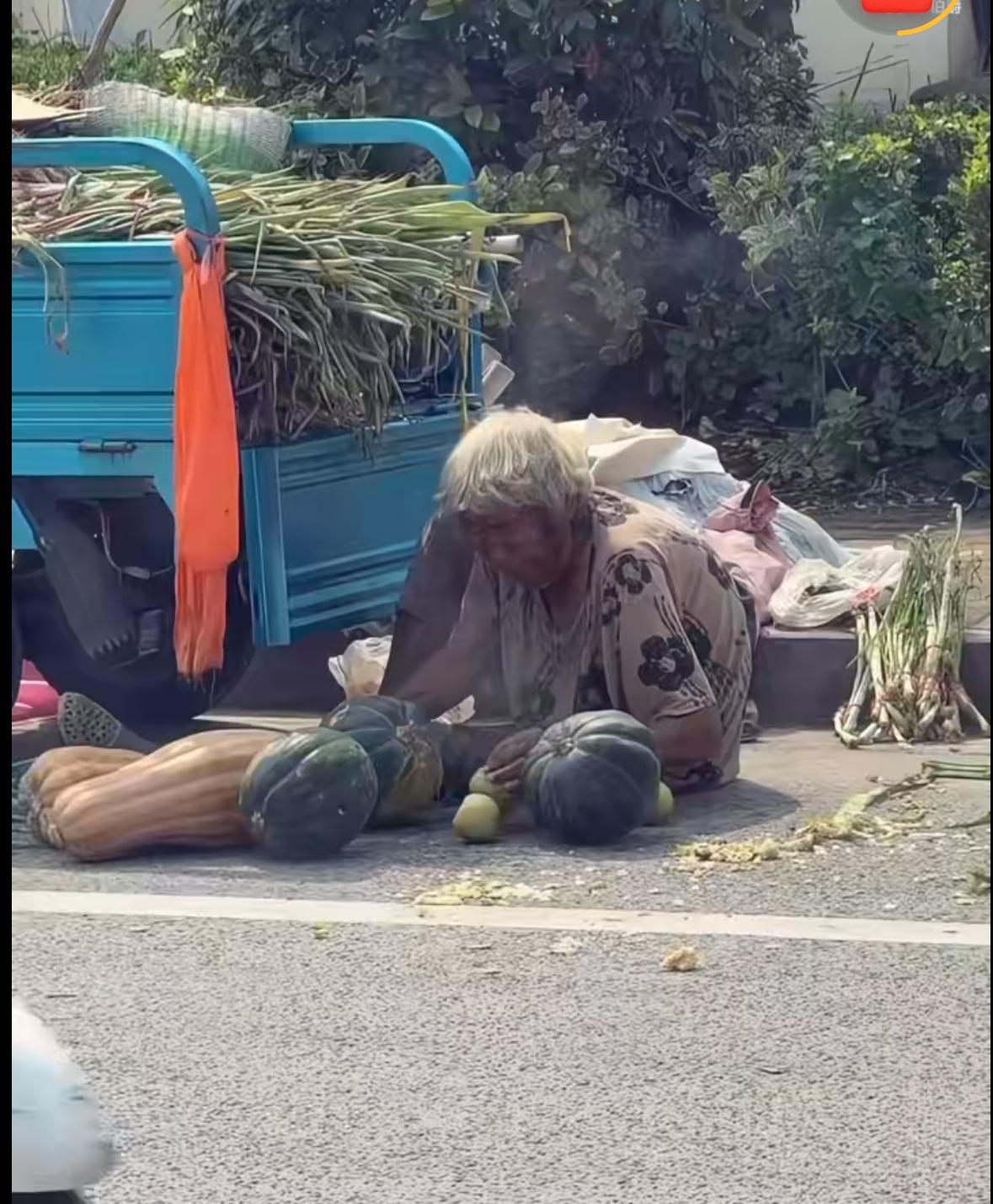 【琅河财经】她少女的时候也曾托腮憧憬过自己长大后的人生。

via刘黎明：“看到