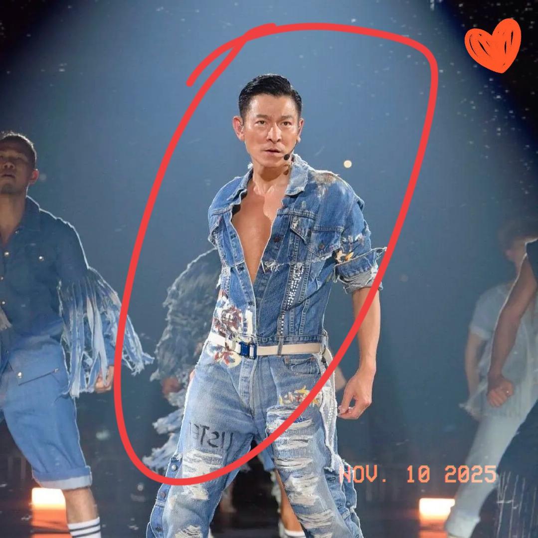 突然有个预感，
刘德华以后大概率不好参加晚会了，
不是他嗓音变了，而是因为办晚会