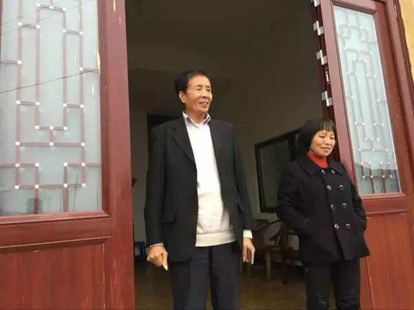 “我们只交往，不领证。”2013年，浙江一位57岁的农妇，果断拒绝了西班牙富商的