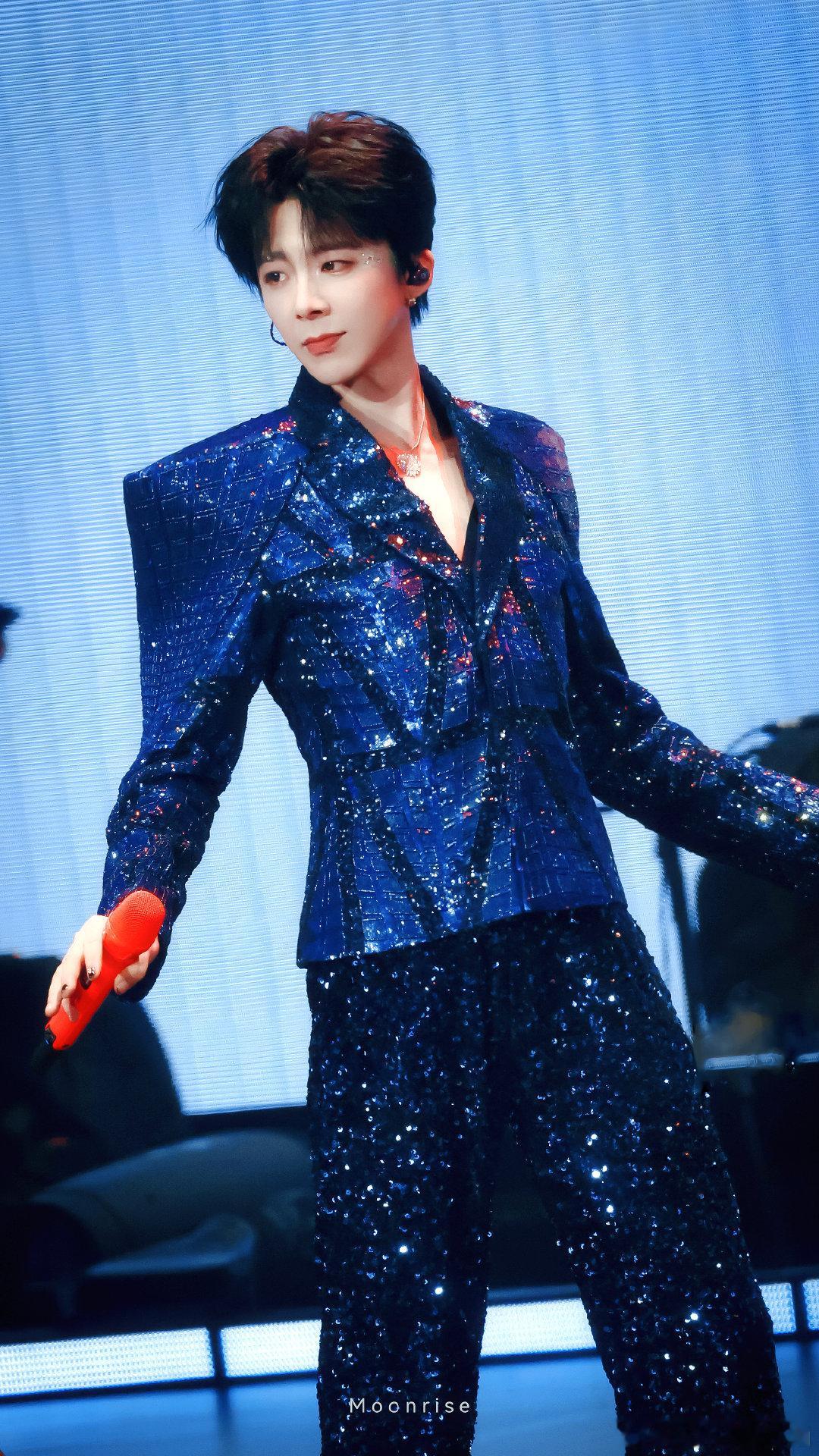 | | 老大，我们来干活啦，老大你加油，我们也加油 