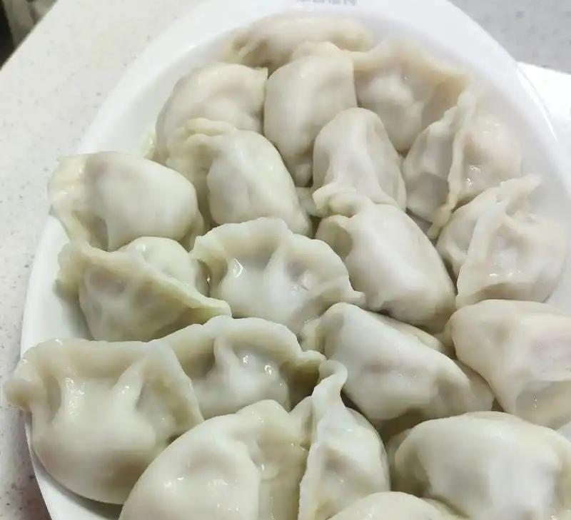 “吃相太难看了！”北京，一男子把手工水饺店挂在平台，可他惊讶的发现，他原价18元